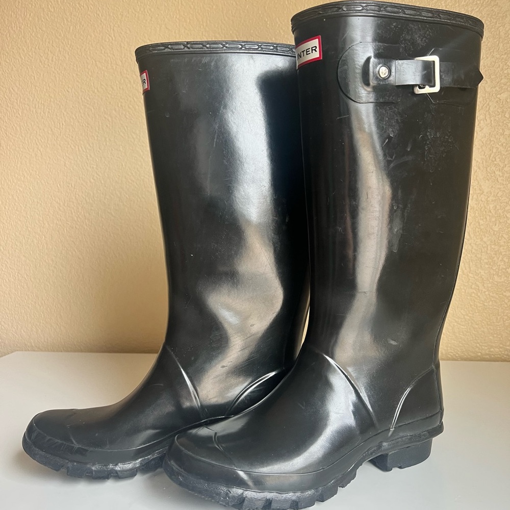 Hunter Rain Boots - Huntress Black Gloss Size 7 - Used